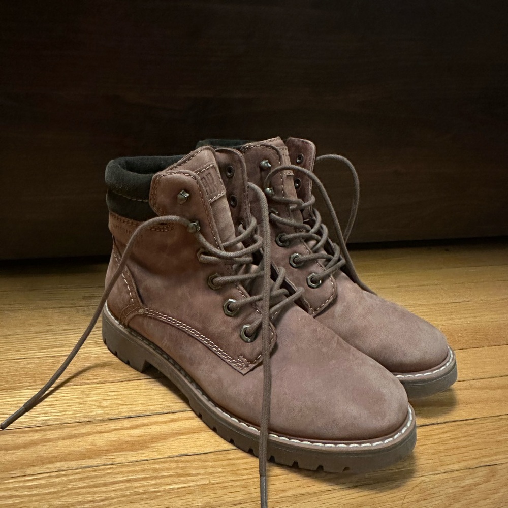 Cougar Brown Lace-Up Waterproof Hiking Boots